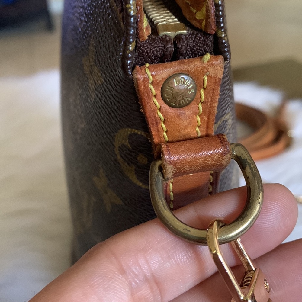 Louis Vuitton Drouot Monogram Crossbody Bag - Picture 2 of 16